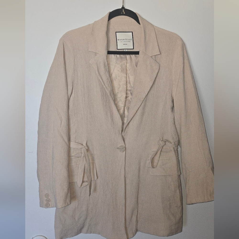 Bagatelle Beige Blazer with Belted Waist - Picture 3 of 10